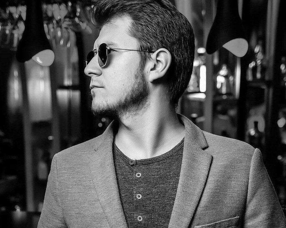 «Свободная вакансия», «своя автобиография» и ещё 13 плеоназмов, которые пора выбросить из речи